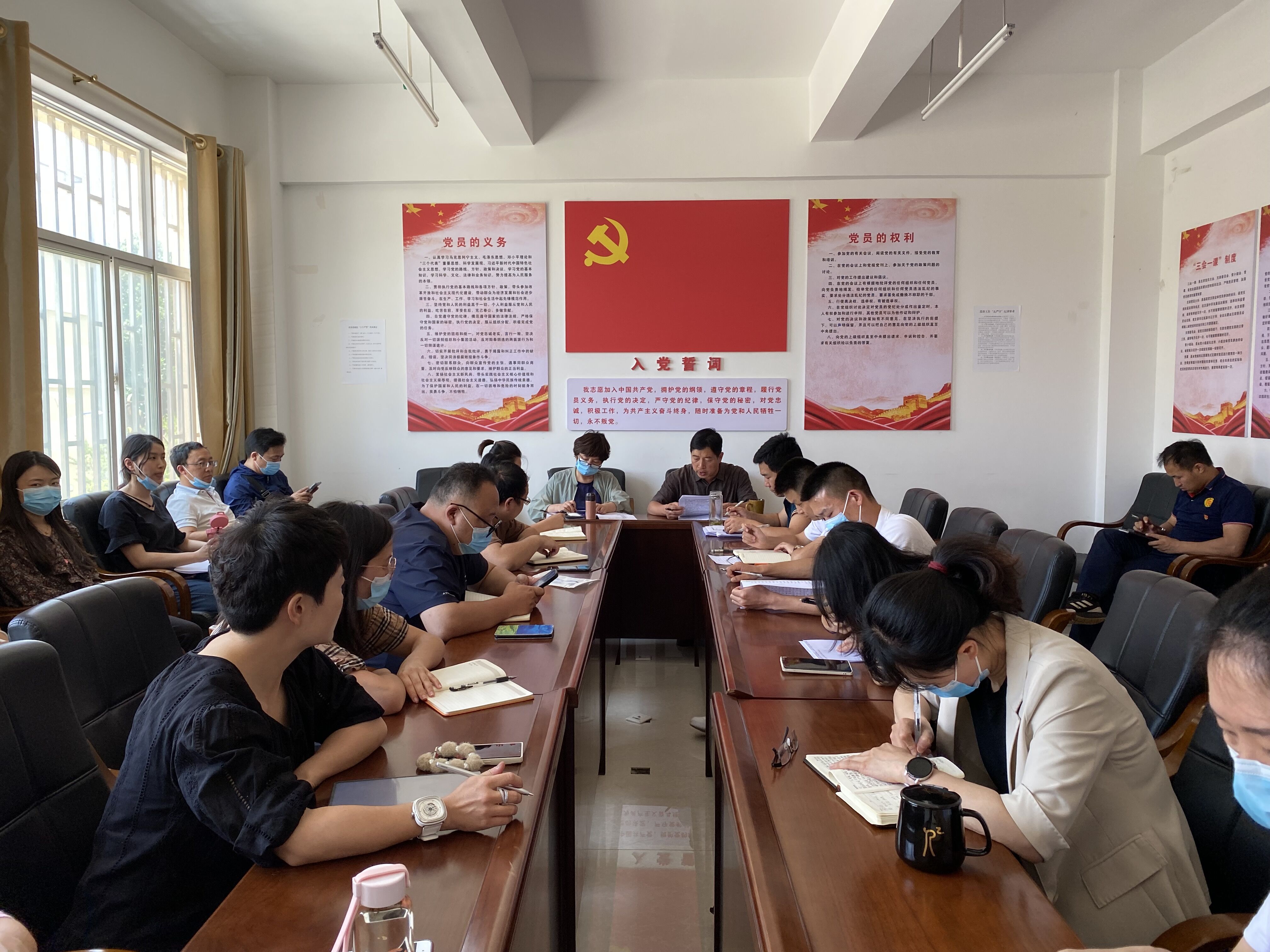 【师德师风】工程学院党总支积极组织全体教职工开展师德师风政策文件专题学习