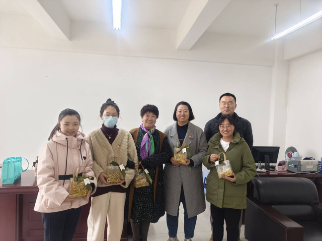 “三八节”节日活动